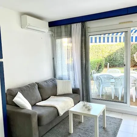 A Deux Pas De La - Entre Nice/cannes